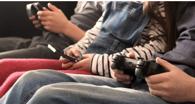 Screen Time Recommendations For Parents: How Much Is Too Much For Kids?